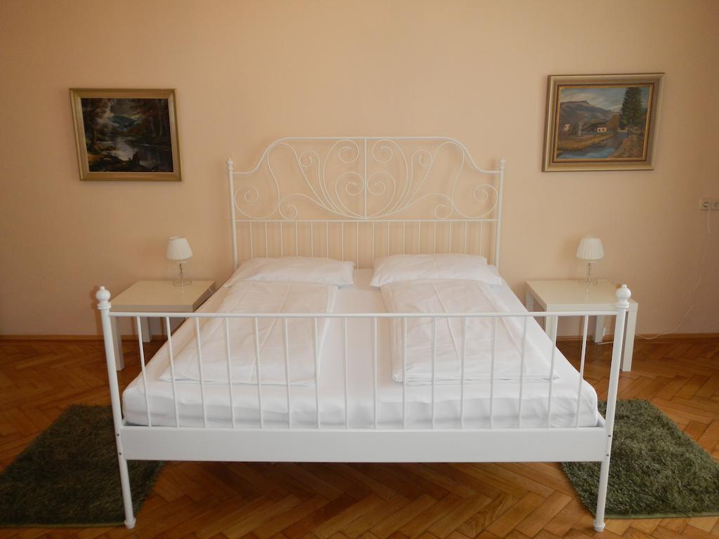 Bed and Breakfast Pension Pharmador Вена Номер фото